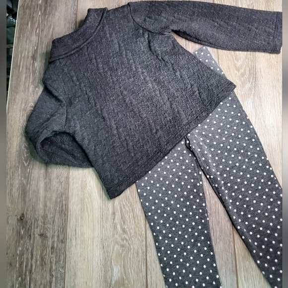 Calvin Klein baby's 2 pc. charcoal gray moto jacket, leggings set Sz. 18-24 mo - Picture 7 of 12